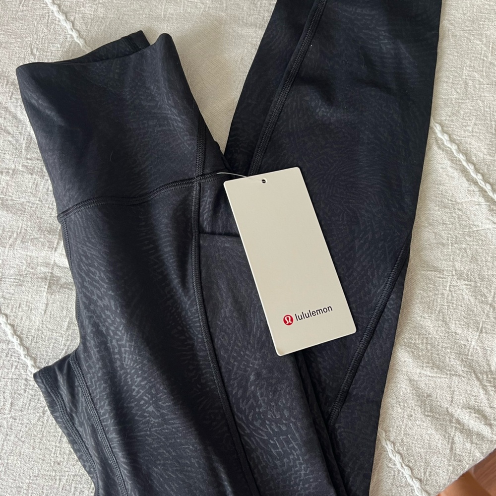 NWT Lululemon Align 25”  Leggings with pockets